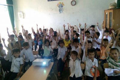 Trường TH Huỳnh Thúc Kháng tổ chức hoạt động ngoài giờ lên lớp tháng 5